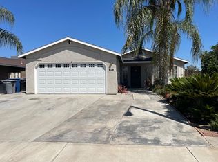 309 Camino Real Dr, Delano, CA 93215