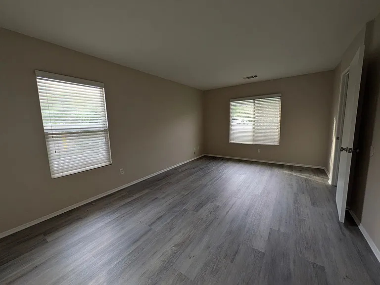 28623 Avalon Ave — Photo 40