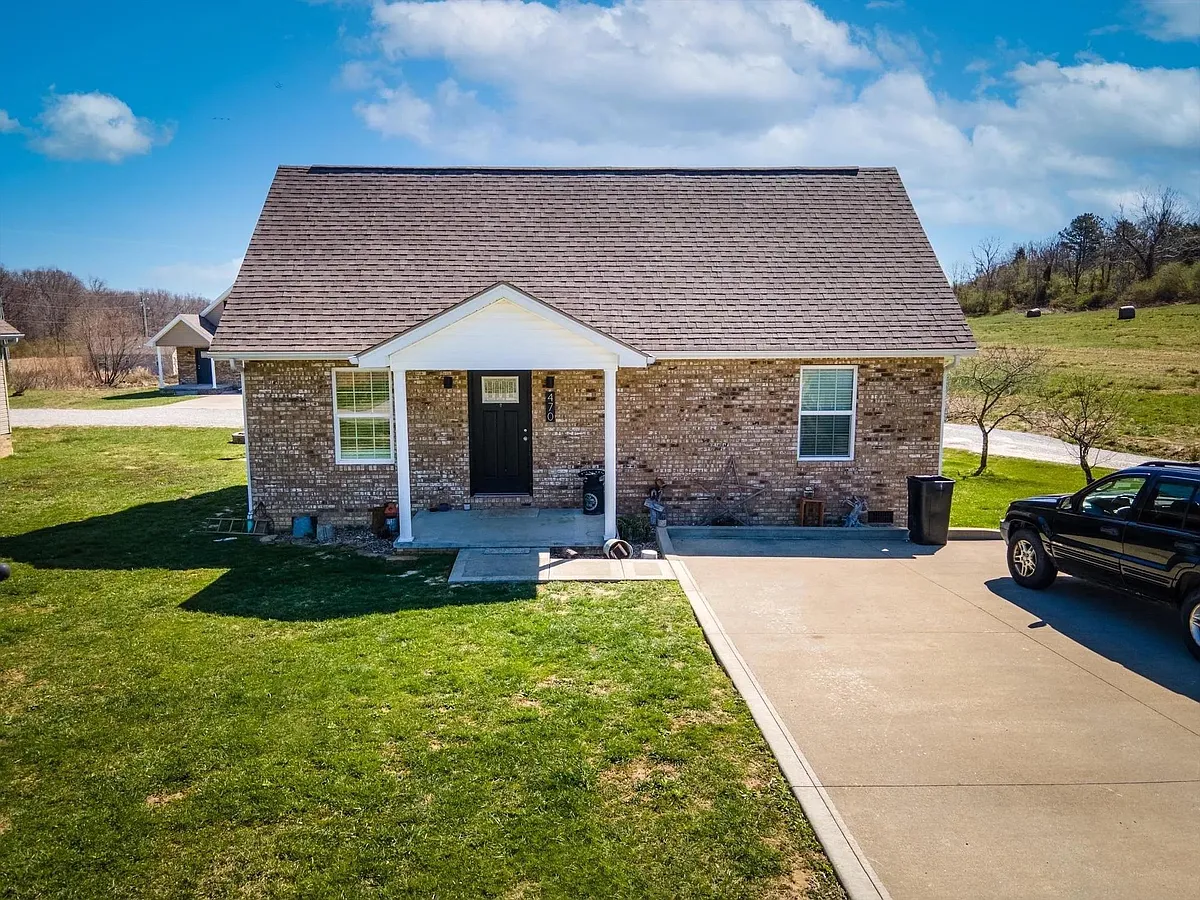 Building Photo - 470 Bluebank Rd
