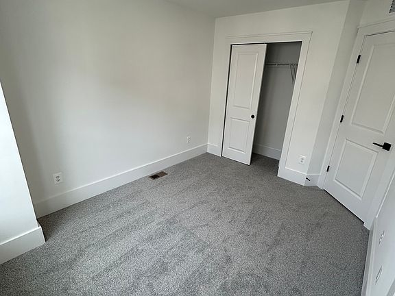 4th image of 9129 Creek Bottom Ln