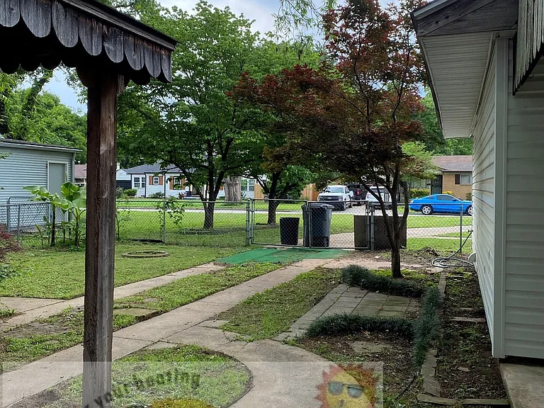 5530 S Newport Ave — Photo 5