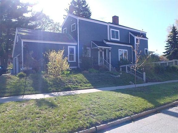 2nd image of 601 E Ludington Ave