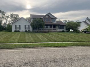 438 Overlook Cir, Dalton, OH 44618
