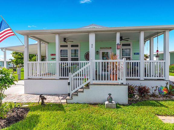 3rd image of 84 NE Ocean Breeze Dr