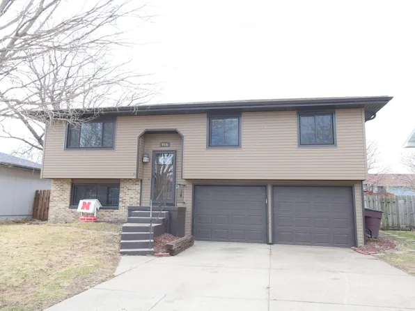 916 Pine St, South Sioux City, NE 68776