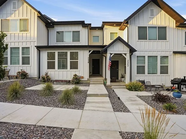 7538 S Topaz Sky Ln, West Jordan, UT 84081
