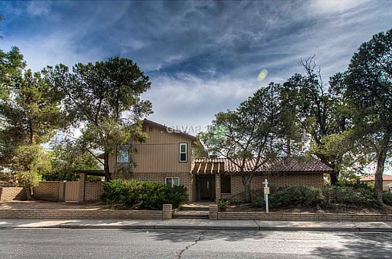 1st image of 1533 Mancha Dr