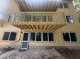 9406 17th Ave NE, Seattle, WA 98115