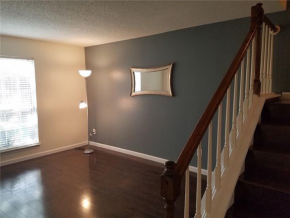 2nd image of 1446 Meadowood Village Dr