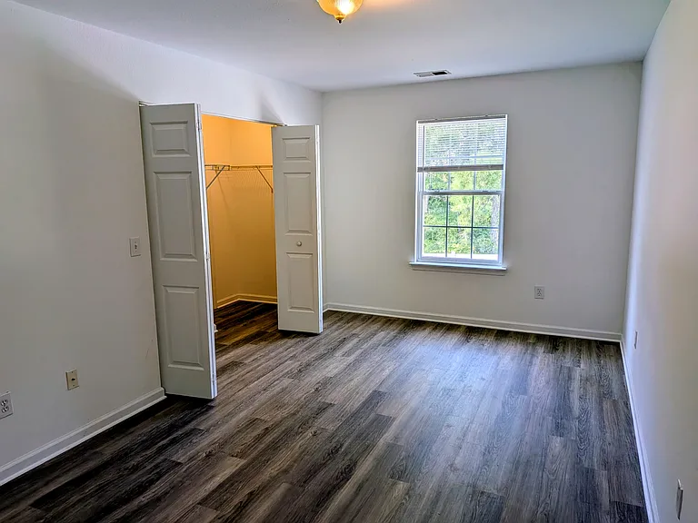 1065 Stoney Falls Blvd — Photo 10