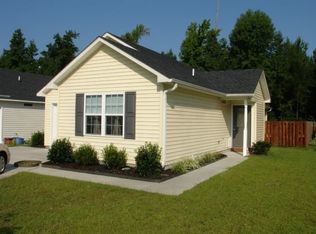 916 Dickinson Ct, New Bern, NC 28562