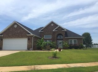 100 Stonebrook Cir, Byron, GA 31008