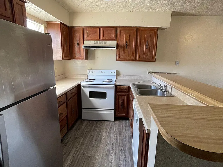 7634 S Youngs Blvd — Photo 5