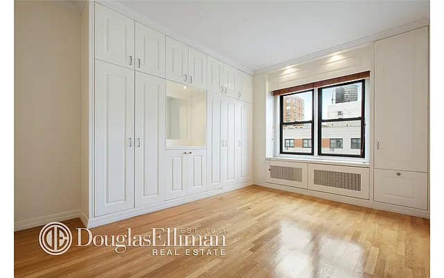 Rented by Douglas Elliman | media 4