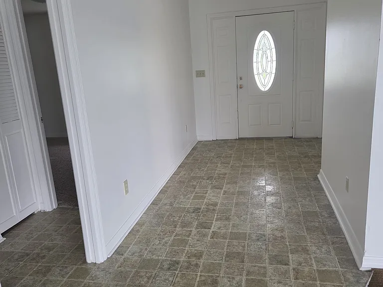 2138 SW Alminar St — Photo 2