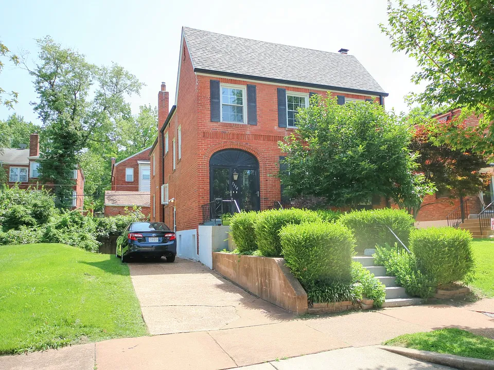 7334 Tulane Ave.
