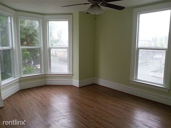 2nd image of 305 E Flora St #1991739