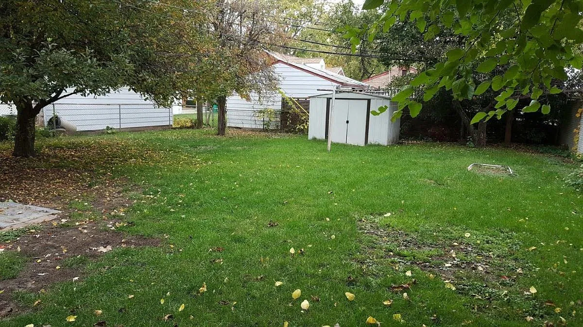 3 bed, 1013 sqft, $1,695 — Photo 2