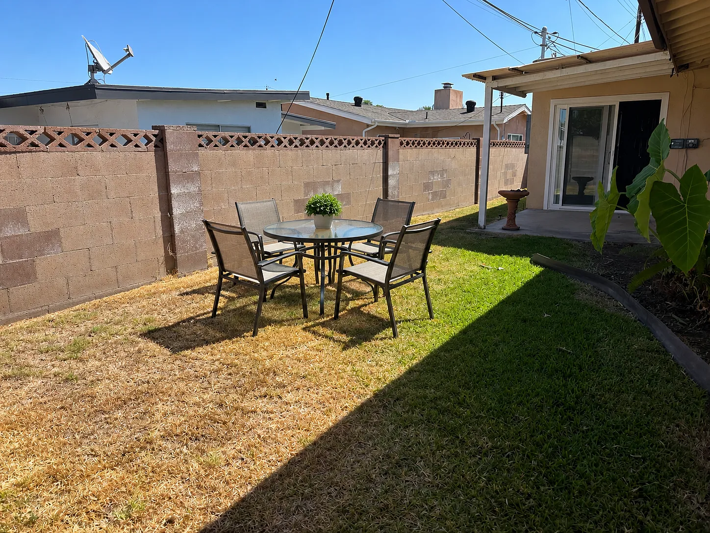 4 bed, 1620 sqft, $4,150 — Photo 2