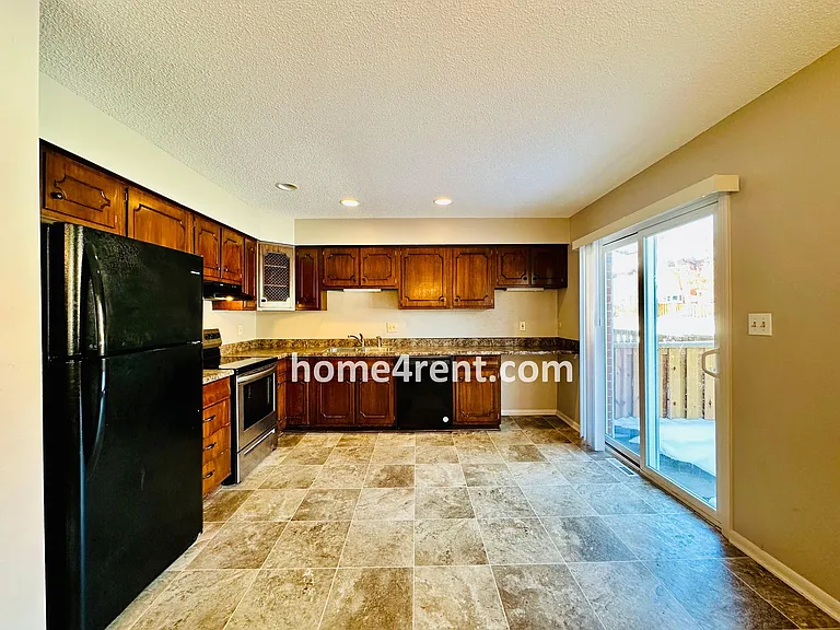 9559 Outlook Dr — Photo 6