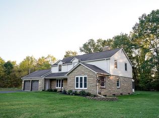 290 Stolle Rd, Elma, NY 14059