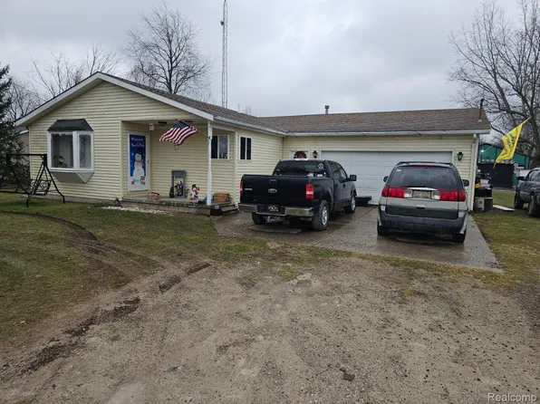 4084 Wellman Line Rd, Jeddo, MI 48032