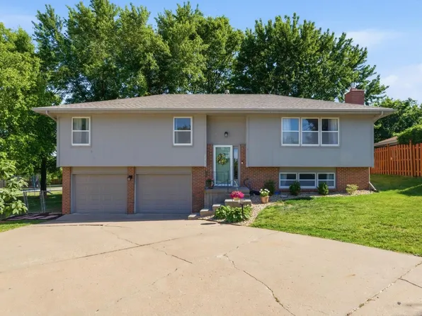 2000 Huntington Sq, Manhattan, KS 66503
