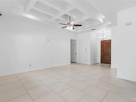 3rd image of 555 Greystone Cir