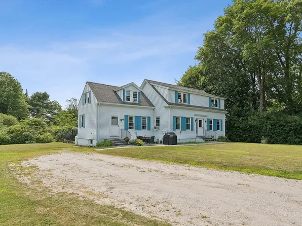 8 Iris Ln #2, Freeport, ME 04032