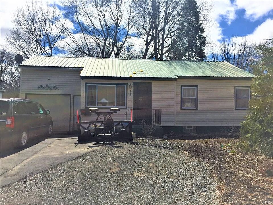 1st image of 135 Elton Ave