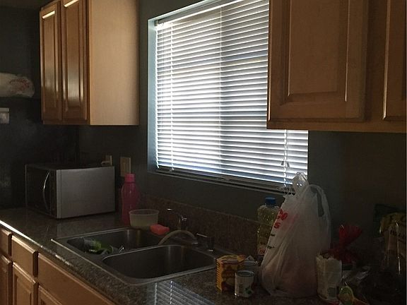 4th image of 8940 Redwood Ave