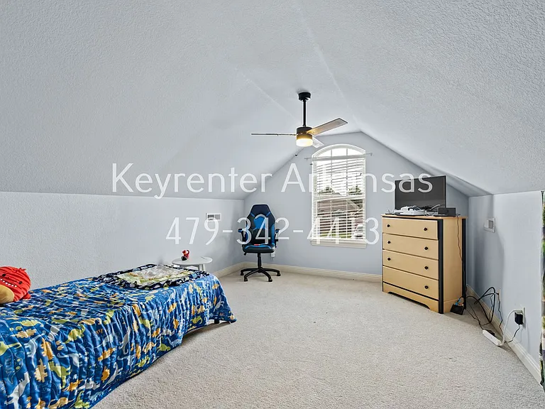 1048 Tarah Knolls Cir — Photo 24