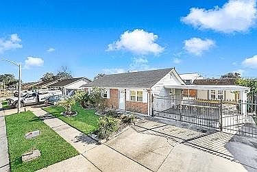 1st image of 5553 Ames Ct