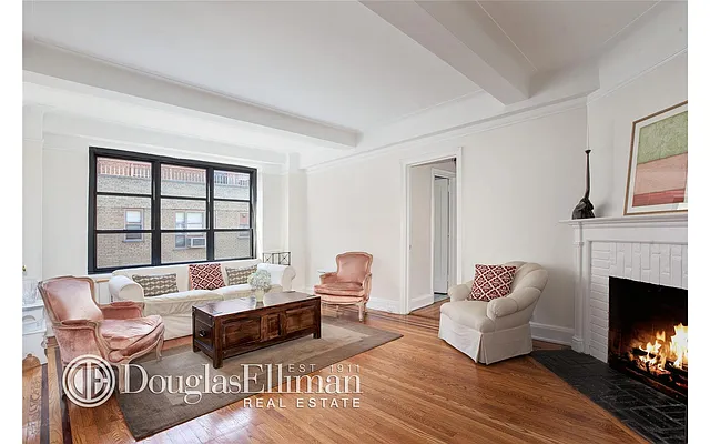 Sold by Douglas Elliman | media 24