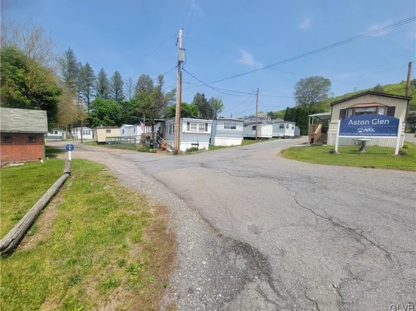 22 Court St, Lehighton, PA 18235