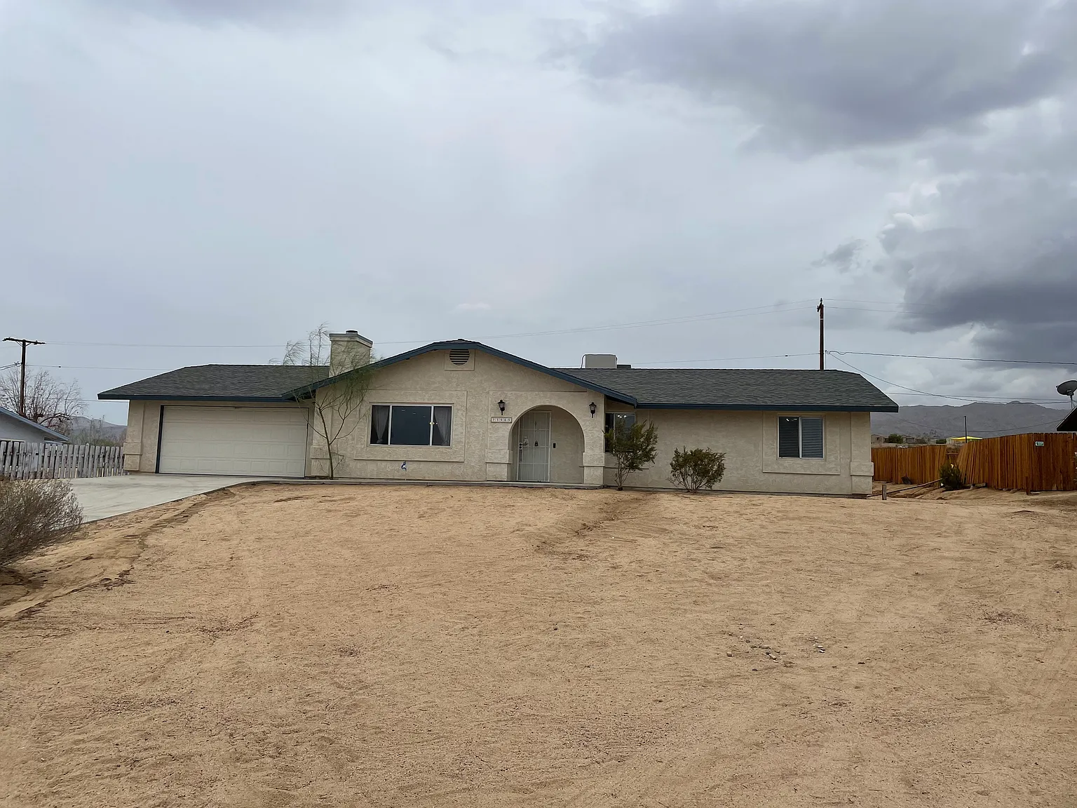 4 bed, 1527 sqft, $1,995 — Photo 2