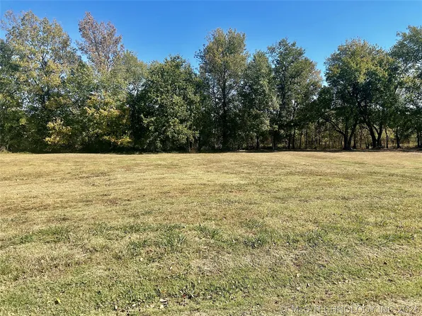 S Osage Ave, Haskell, OK 74436