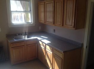 229 Blake St APT 1, Lewiston, ME 04240