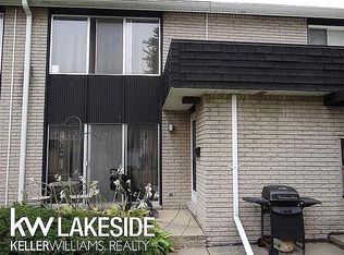 8685-2 N Kennedy Cir, Warren, MI 48093