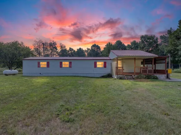 15819 Lincoln St, Coral, MI 49322