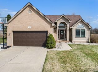 4181 Maplewood Meadows Ave, Grand Blanc, MI