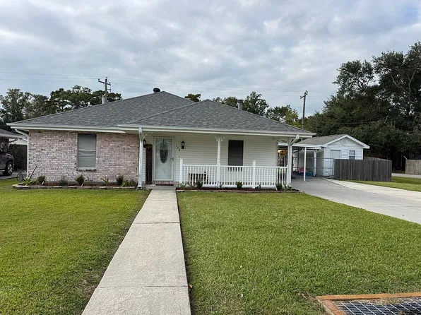 129 Oakview Dr, Houma, LA 70364