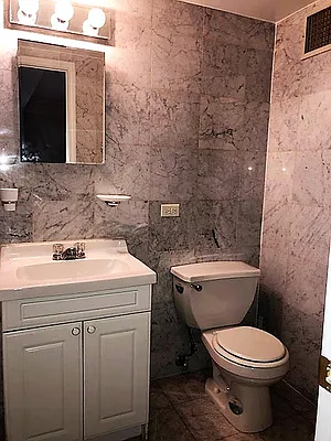 Rented by Universal Realty Group | media 2