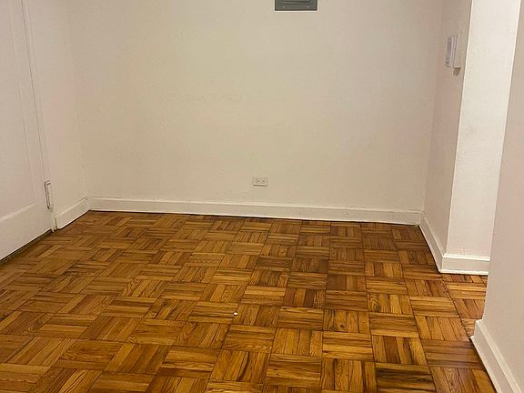 5th image of 14220 84th Dr APT 6K