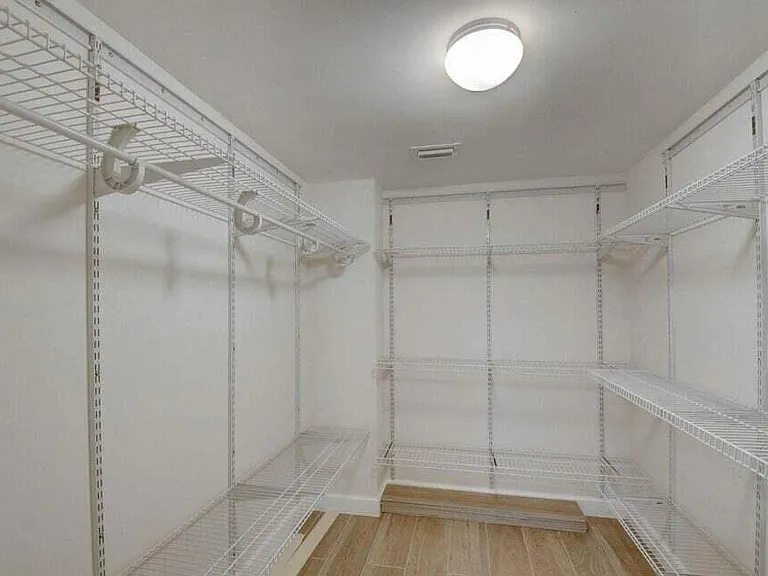 400 Club Cir — Photo 30
