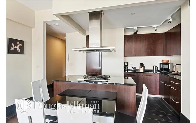 Rented by Douglas Elliman | media 8