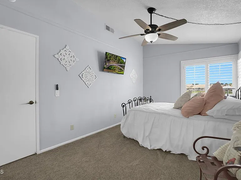 885 Oakland Hills Dr — Photo 34