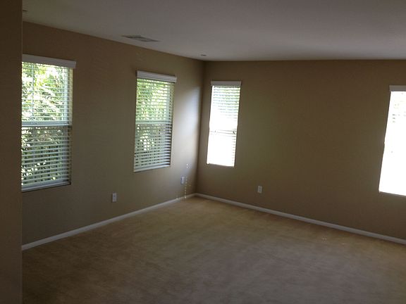 3rd image of 6940 Morehouse Ave