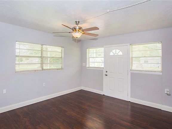 5th image of 2605 Bonneville Dr