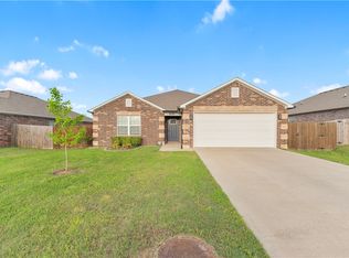 6705 SW Chalkstone Rd, Bentonville, AR 72713